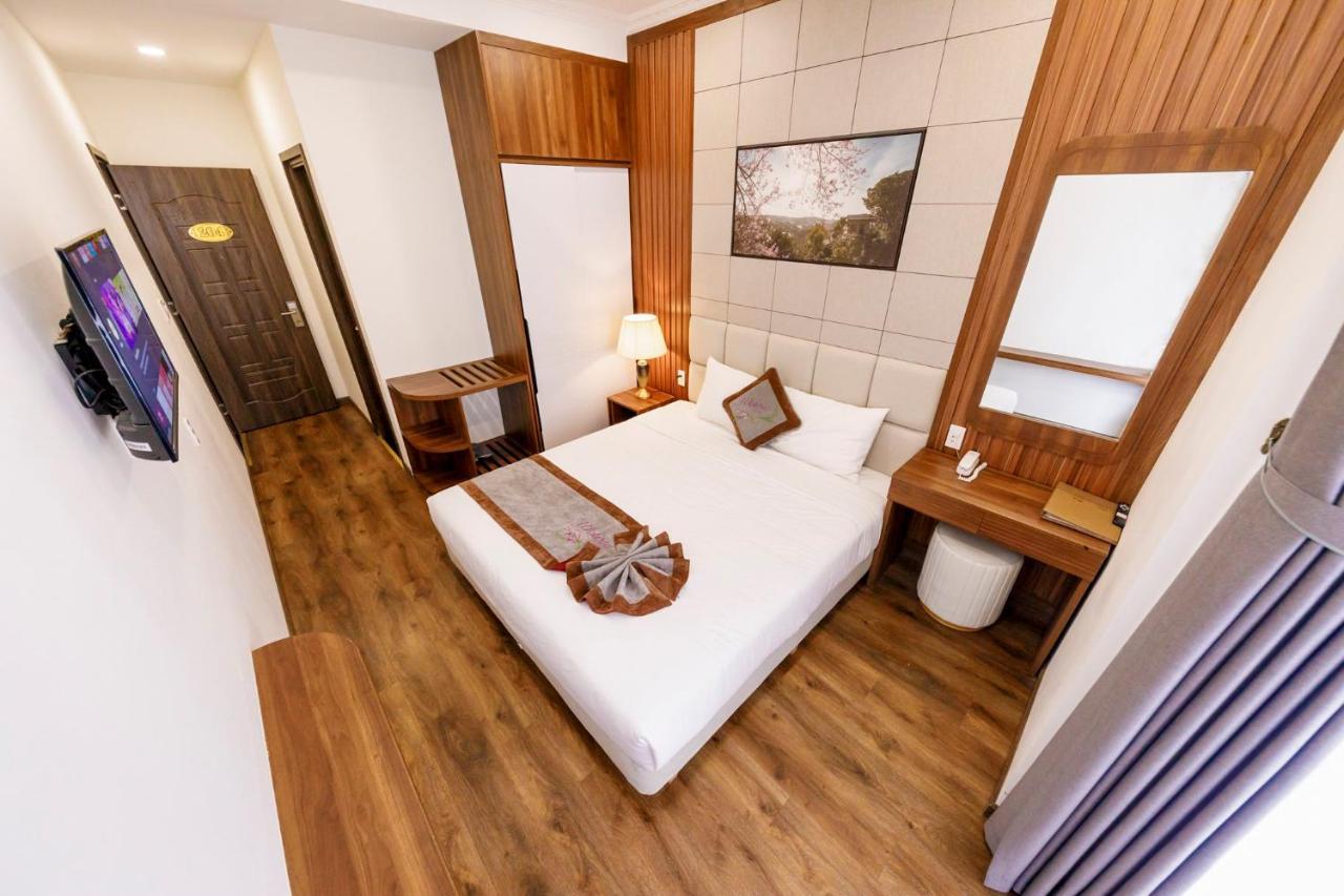 Wisteria Hotel Далат Экстерьер фото
