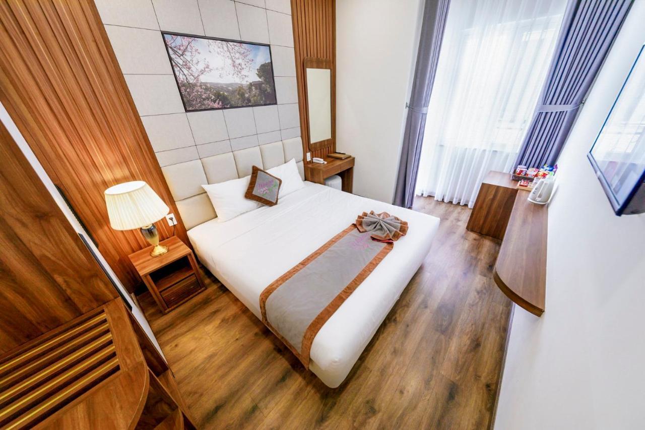 Wisteria Hotel Далат Экстерьер фото